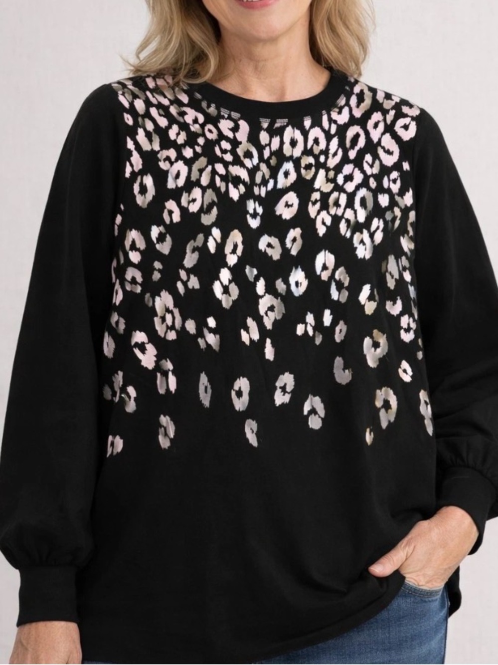 08. WOMENS CHICO’S ZENERGY 3/XL DETAIL TOP